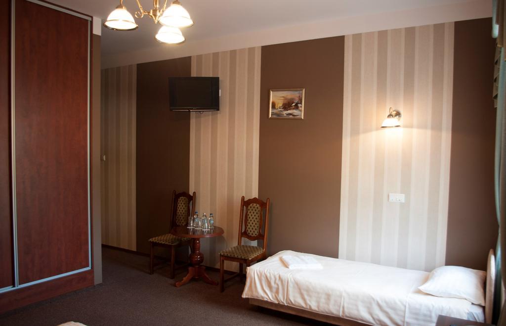 Hotel Nad Rzeczka ทอรูน ห้อง รูปภาพ